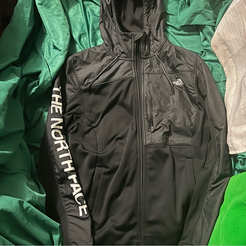NEW NORTHFACE Essential Full zip jacket